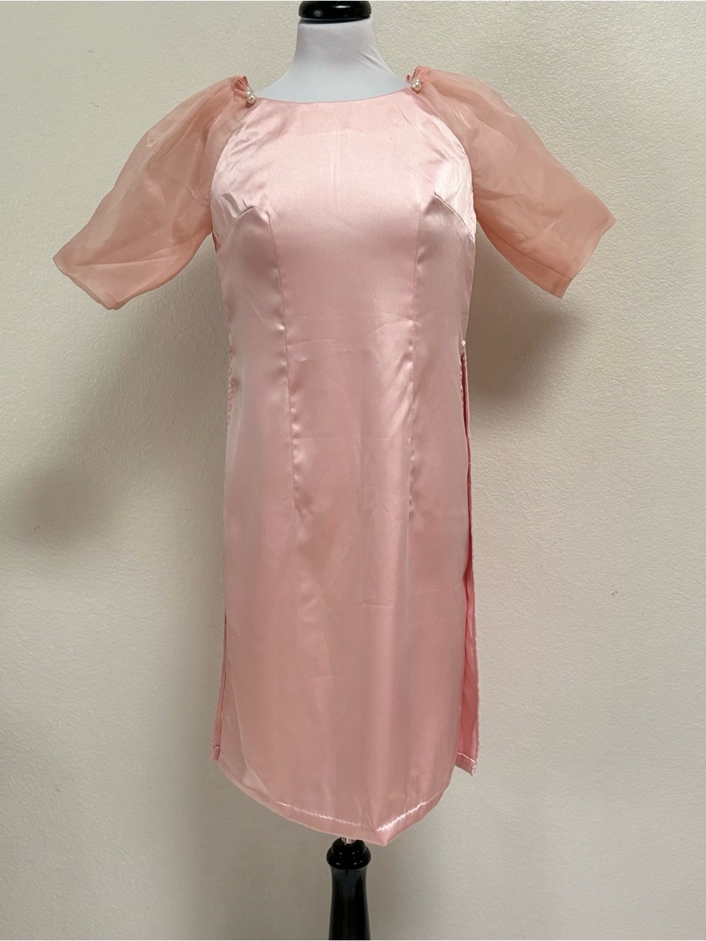 Elegant Pink Puff-Sleeve Midi Dress